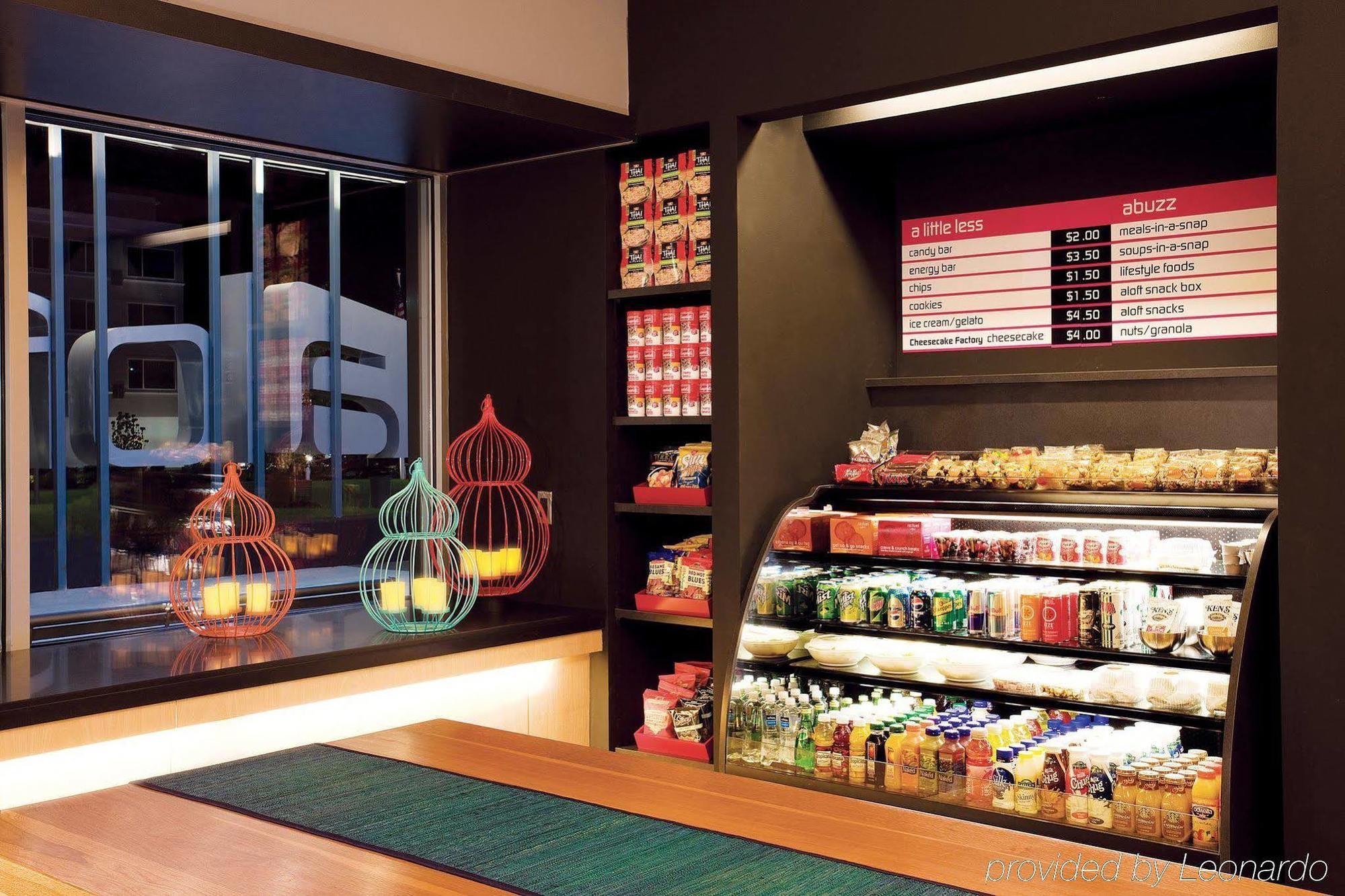 Aloft Hotel Calgary University Exterior photo