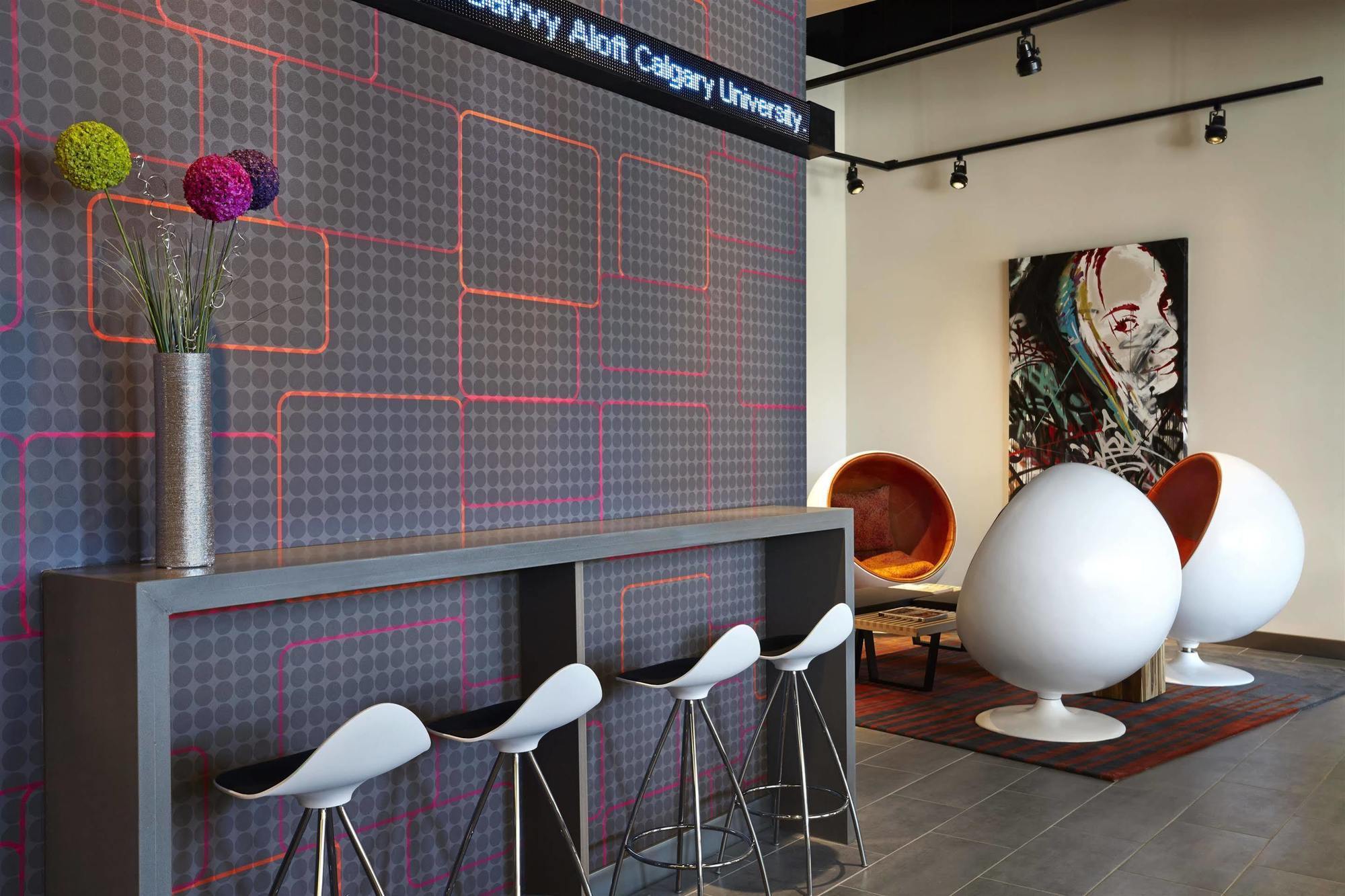 Aloft Hotel Calgary University Exterior photo